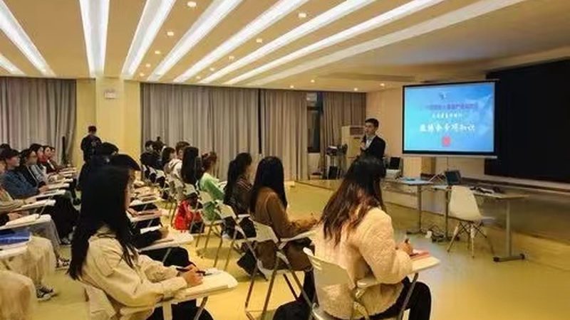 管理培训品牌如何选择？优缺点分析揭示行业真相**