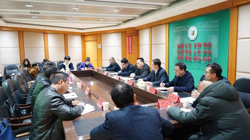 成人职业教育在线教育细分市场：趋势与挑战并存